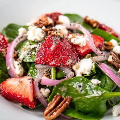 Strawberry Spinach Poppy Vinaigrette